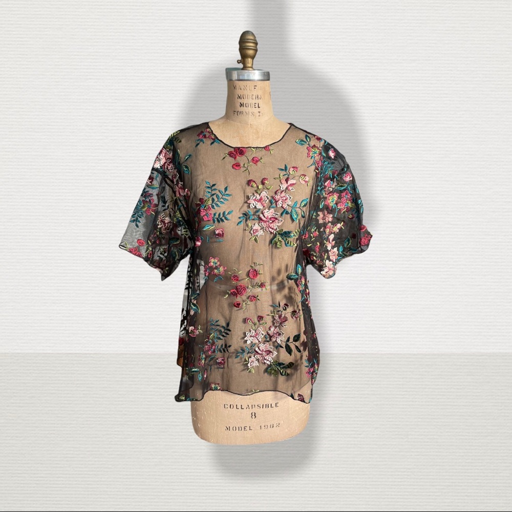 Urban outfitters Kimchi Blue Alana Floral embroidered top